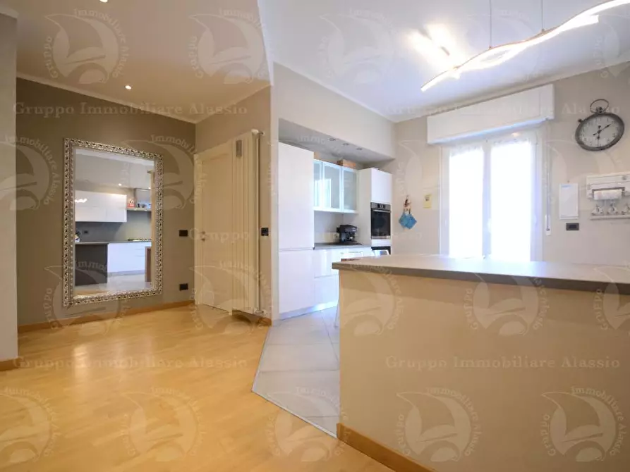 Immagine 3 di Appartamento in vendita  a Alassio