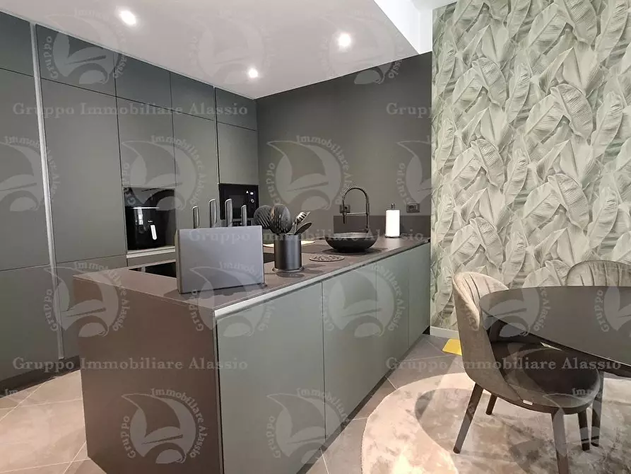 Immagine 4 di Appartamento in vendita  in Viale Sant'Erasmo a Alassio