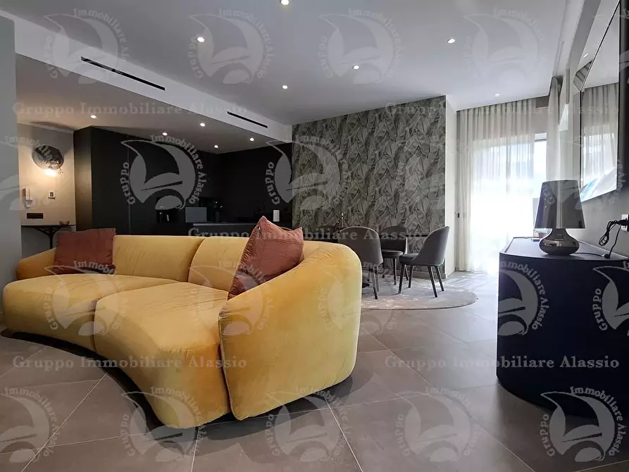 Immagine 2 di Appartamento in vendita  in Viale Sant'Erasmo a Alassio