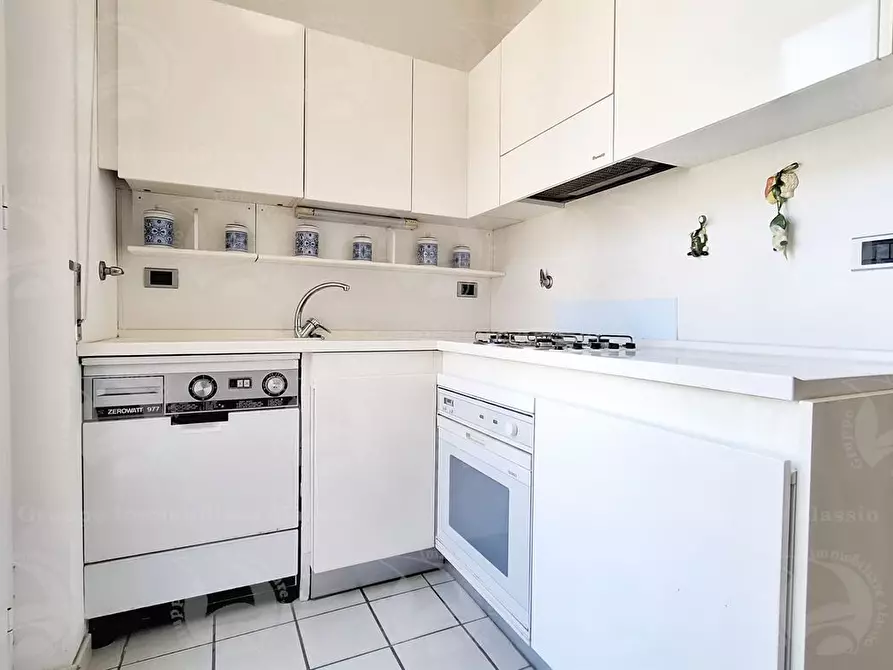 Immagine 8 di Attico in vendita  in Via Leondardo da Vinci a Alassio