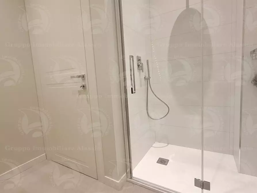 Immagine 8 di Appartamento in affitto  in Via Roma 47 a Alassio