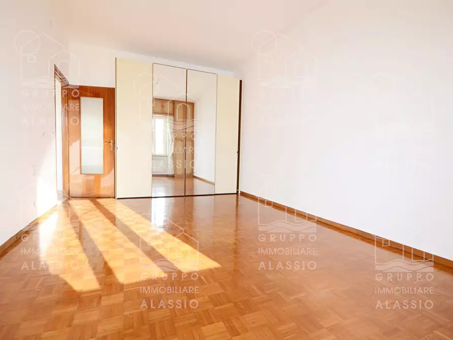 Immagine 8 di Appartamento in vendita  in Via Vittorio Veneto a Albenga