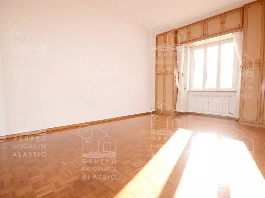 Immagine 7 di Appartamento in vendita  in Via Vittorio Veneto a Albenga