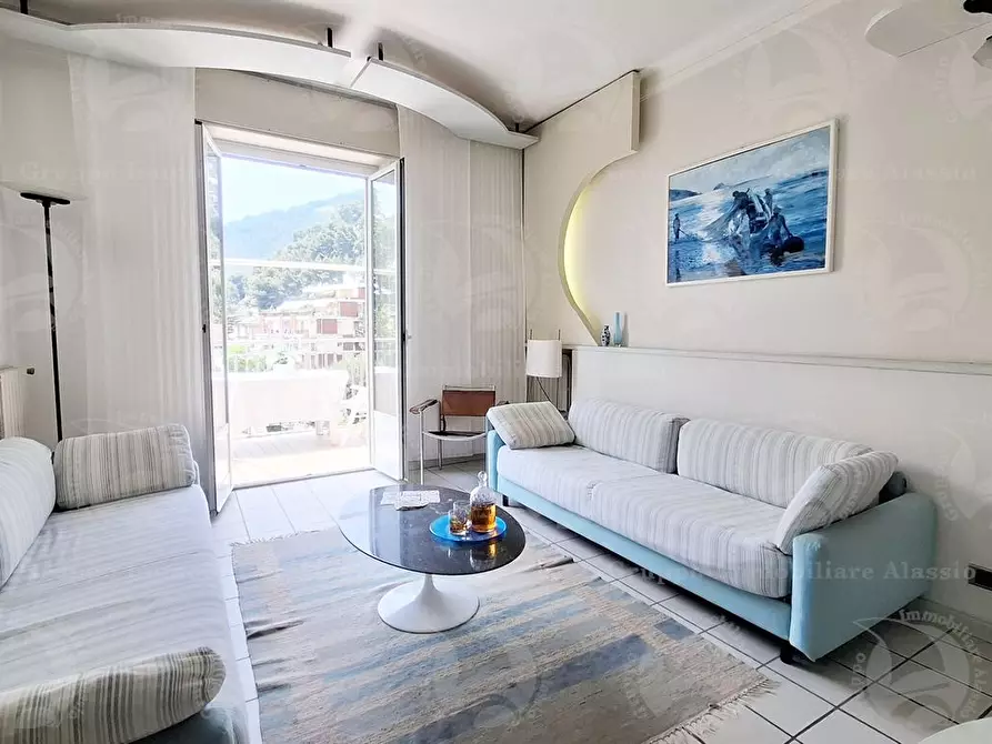 Immagine 1 di Appartamento in vendita  in Via Leondardo da Vinci a Alassio
