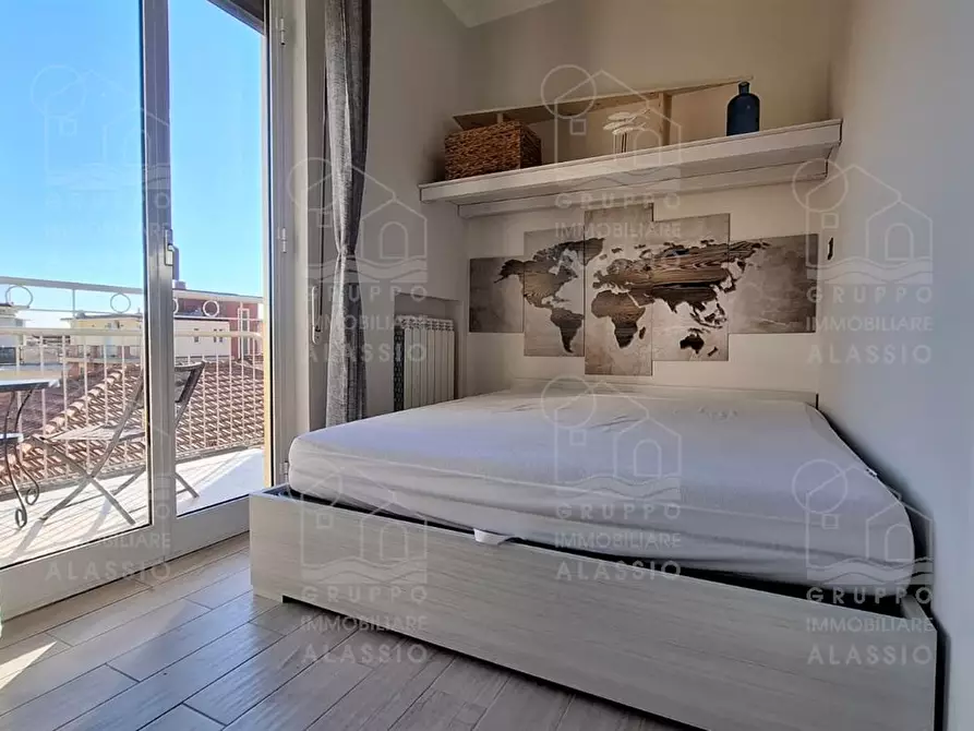 Immagine 7 di Appartamento in vendita  in Via Gaibisso a Alassio