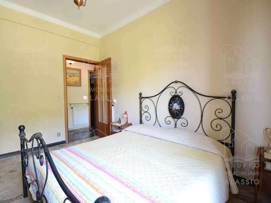 Immagine 3 di Attico in vendita  a Alassio