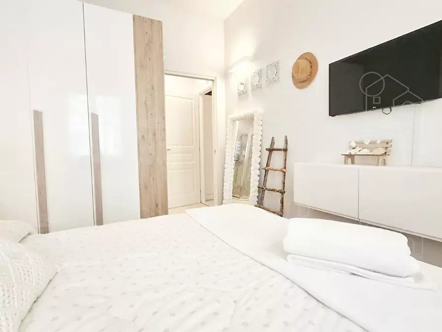 Immagine 8 di Appartamento in vendita  in Corso Europa a Alassio