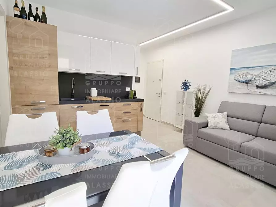 Immagine 2 di Appartamento in vendita  in Regione San Rocco 6 a Alassio