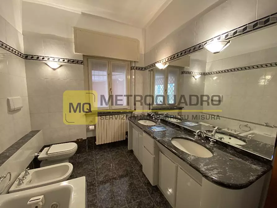 Immagine 1 di Appartamento in vendita  in via Roma a Lecco