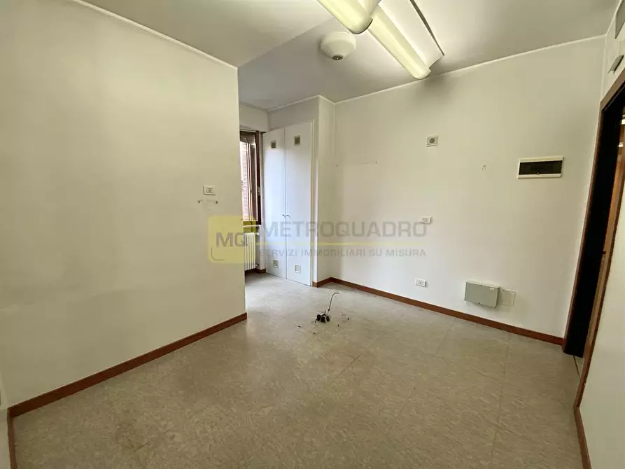 Immagine 8 di Appartamento in vendita  in Corso Giacomo Matteotti 33 a Lecco