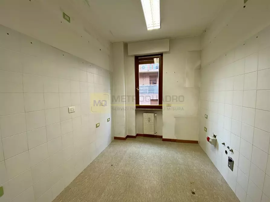 Immagine 4 di Ufficio in vendita  in Corso Giacomo Matteotti 33 a Lecco