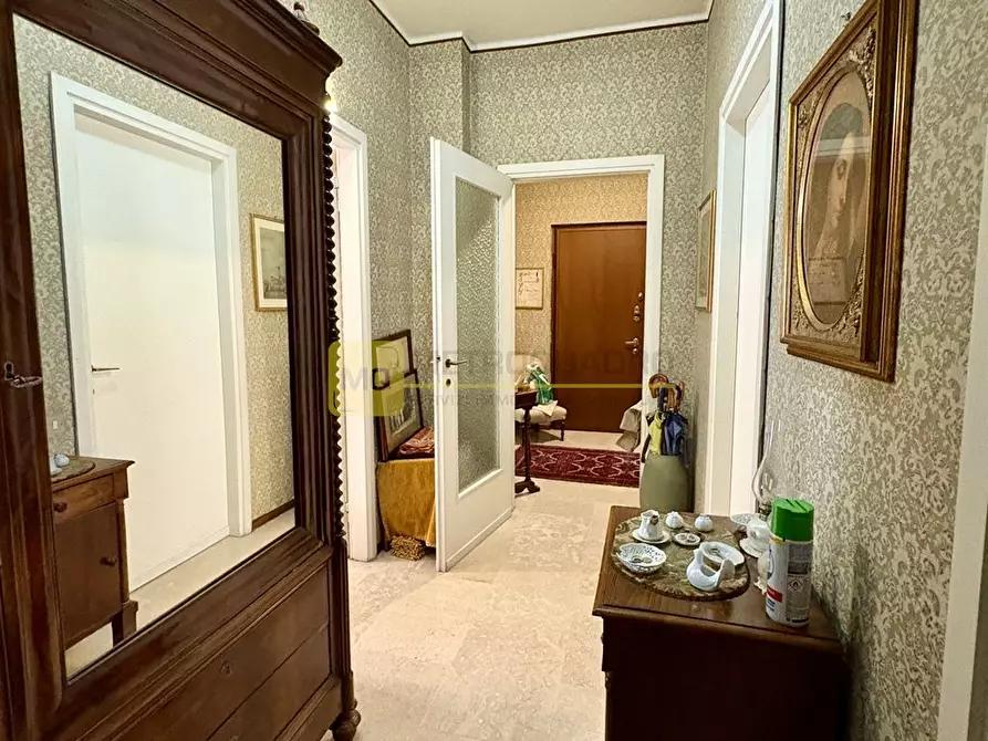 Immagine 1 di Appartamento in vendita  in via carlo porta a Lecco