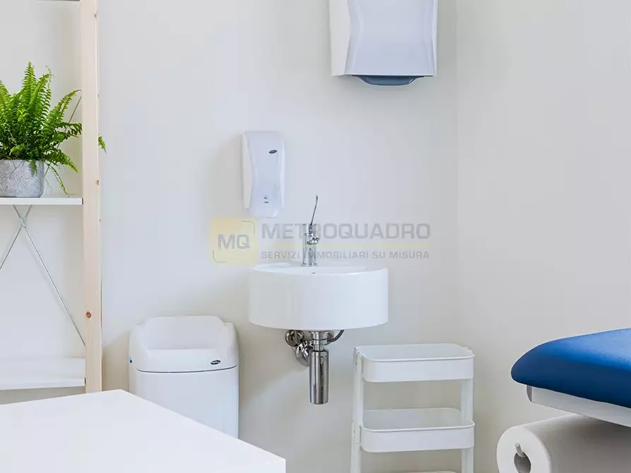 Immagine 2 di Ufficio in affitto  in VIA COL DI LANA 19 a Lecco