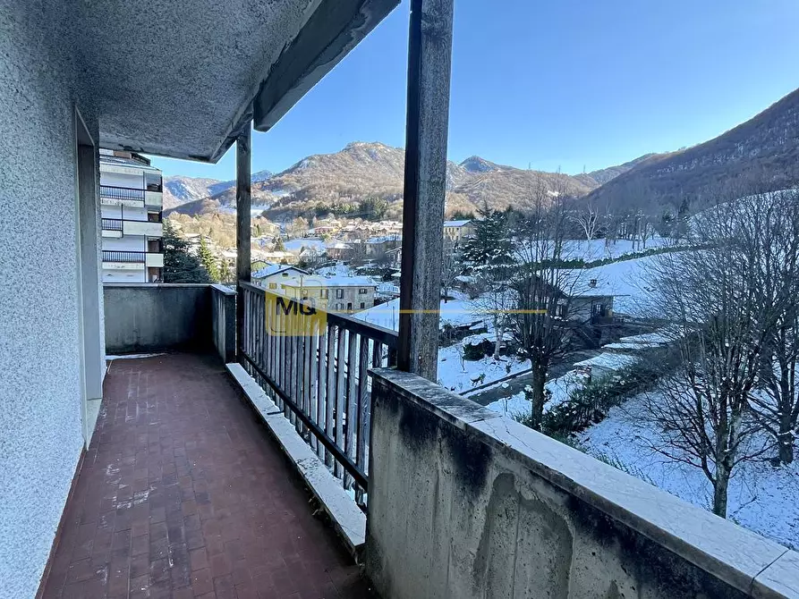 Immagine 6 di Appartamento in vendita  in via dante alighieri a Cremeno