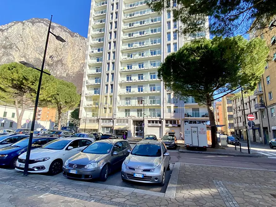 Immagine 9 di Appartamento in vendita  in piazzale dei cappuccini a Lecco