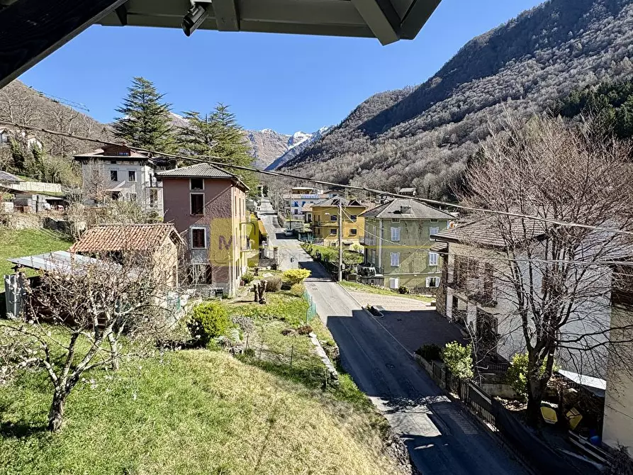 Immagine 2 di Appartamento in vendita  in via italia a Casargo