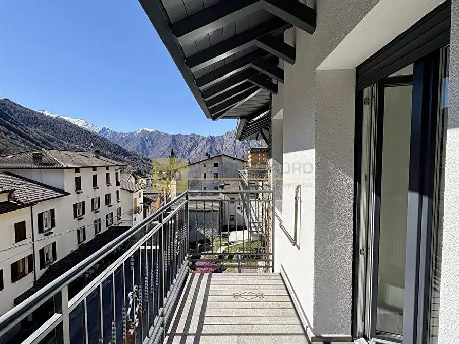 Immagine 4 di Appartamento in vendita  in via italia a Casargo