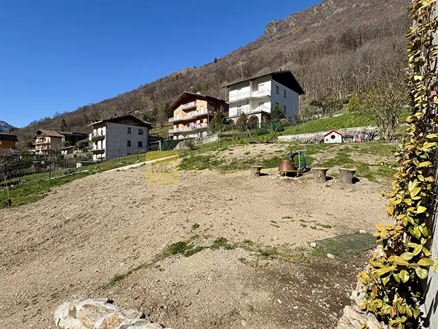 Immagine 9 di Appartamento in vendita  in via italia a Casargo