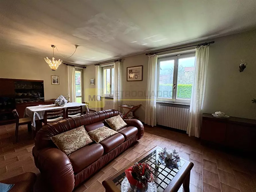 Immagine 3 di Villa in vendita  in Via Lecco a Galbiate