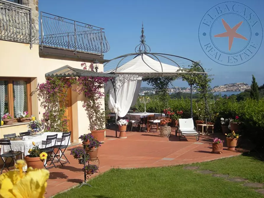 Immagine 4 di Villa in vendita  a Portoferraio