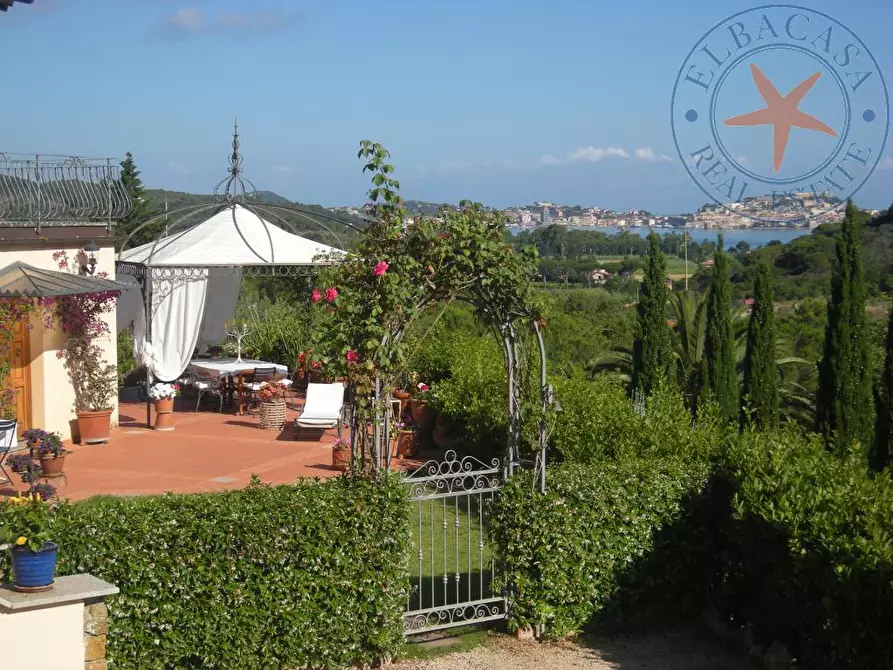 Immagine 5 di Villa in vendita  a Portoferraio