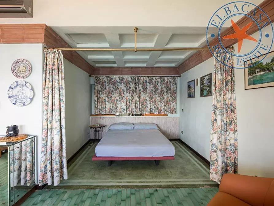 Immagine 3 di Villa in vendita  a Marciana Marina