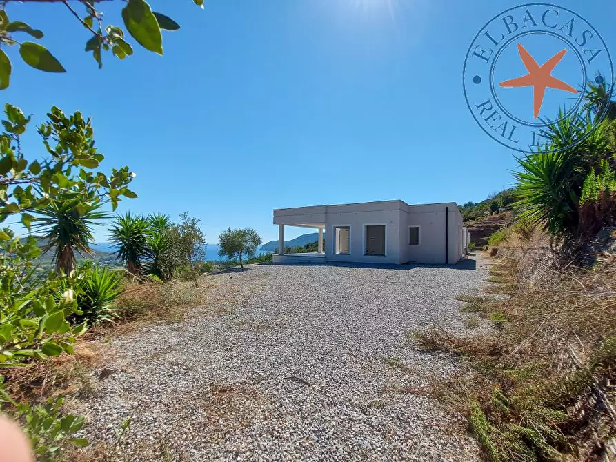 Immagine 9 di Villa in vendita  a Capoliveri