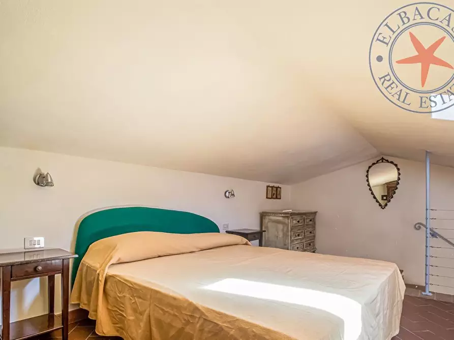 Immagine 2 di Appartamento in vendita  a Porto Azzurro