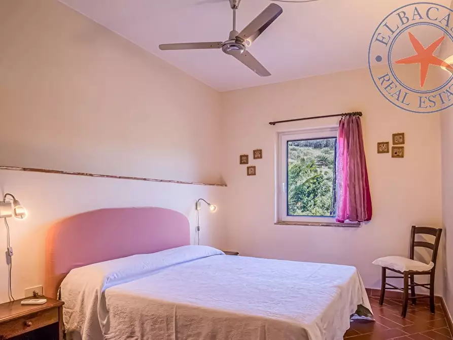 Immagine 2 di Appartamento in vendita  a Porto Azzurro