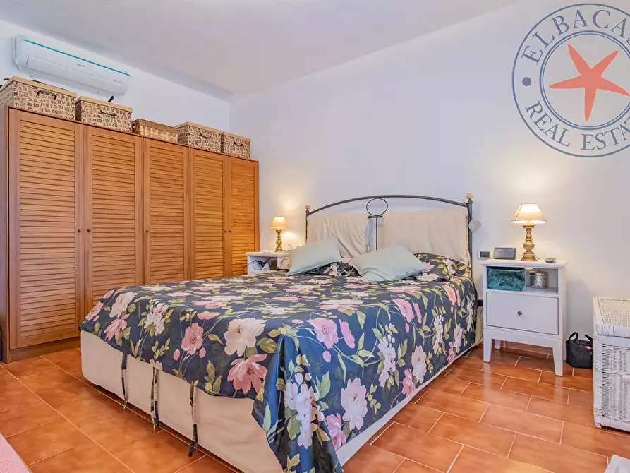 Immagine 9 di Casa bifamiliare in vendita  a Portoferraio