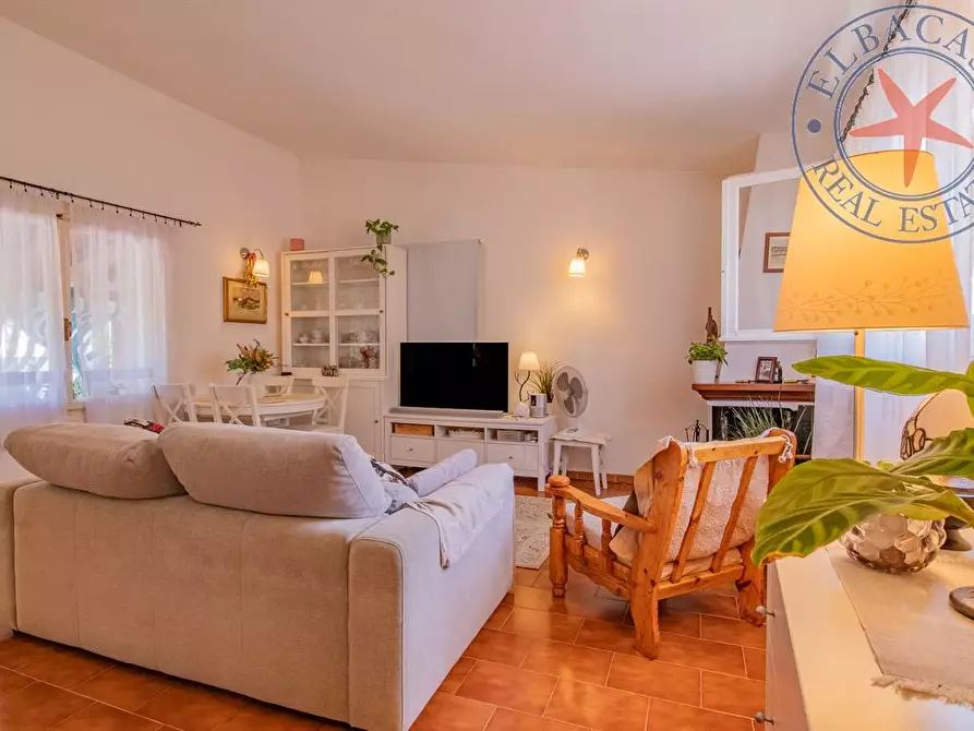 Immagine 2 di Casa bifamiliare in vendita  a Portoferraio