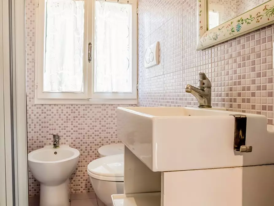 Immagine 5 di Appartamento in vendita  a Capoliveri