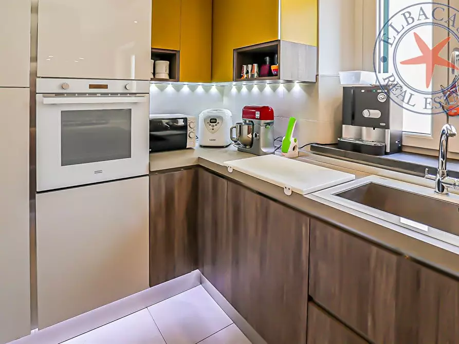 Immagine 2 di Attico in vendita  a Capoliveri