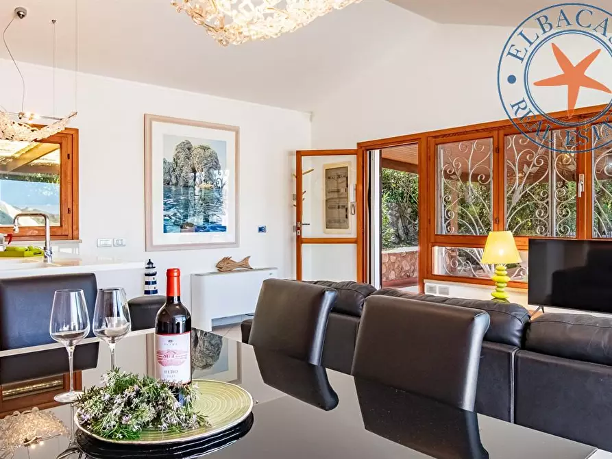 Immagine 3 di Villa in vendita  a Portoferraio