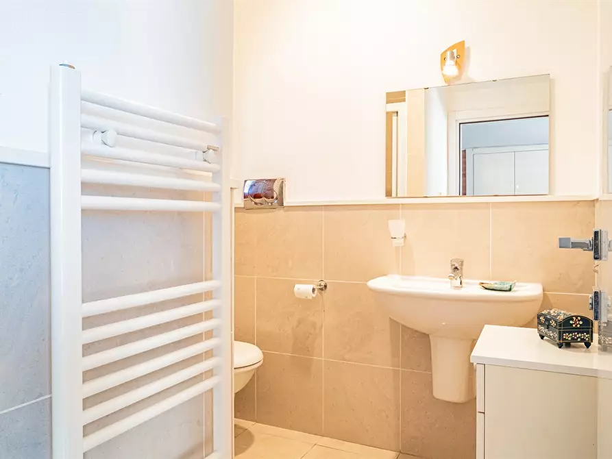 Immagine 7 di Villa in vendita  a Portoferraio