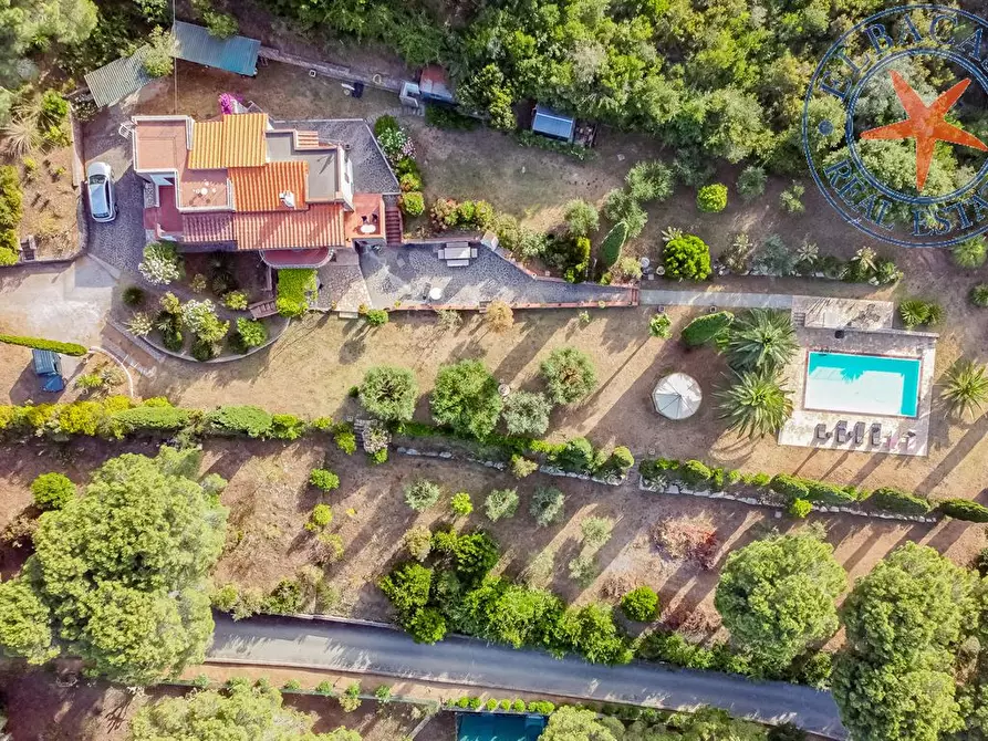 Immagine 2 di Villa in vendita  in localita capo perla 32 a Capoliveri