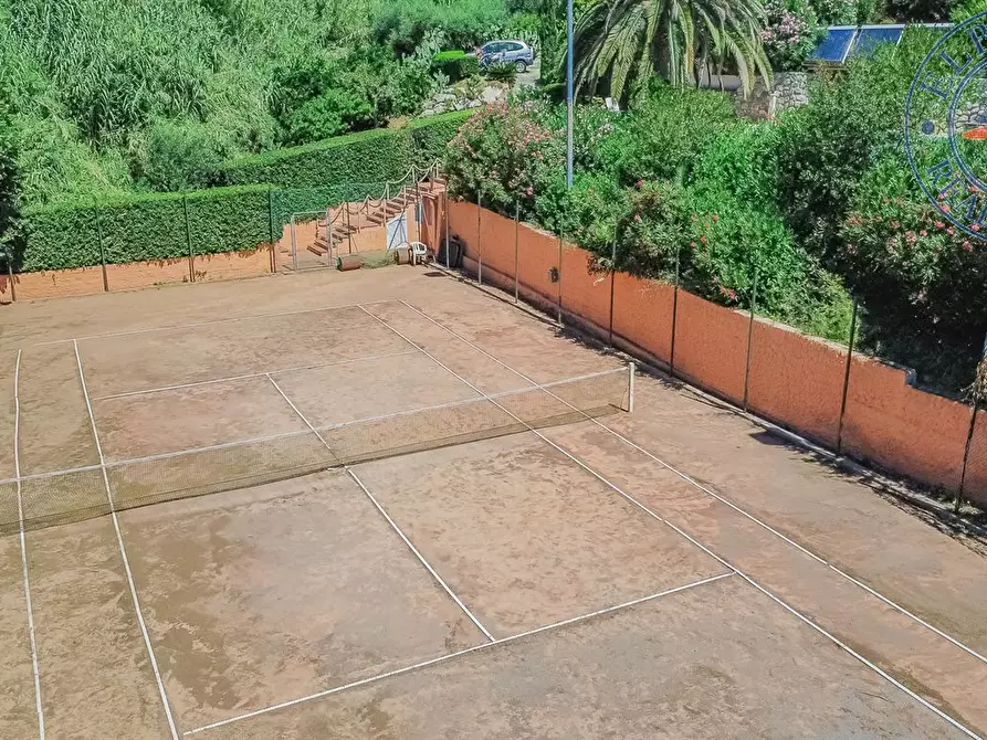 Immagine 6 di Villa in vendita  in morcone a Capoliveri