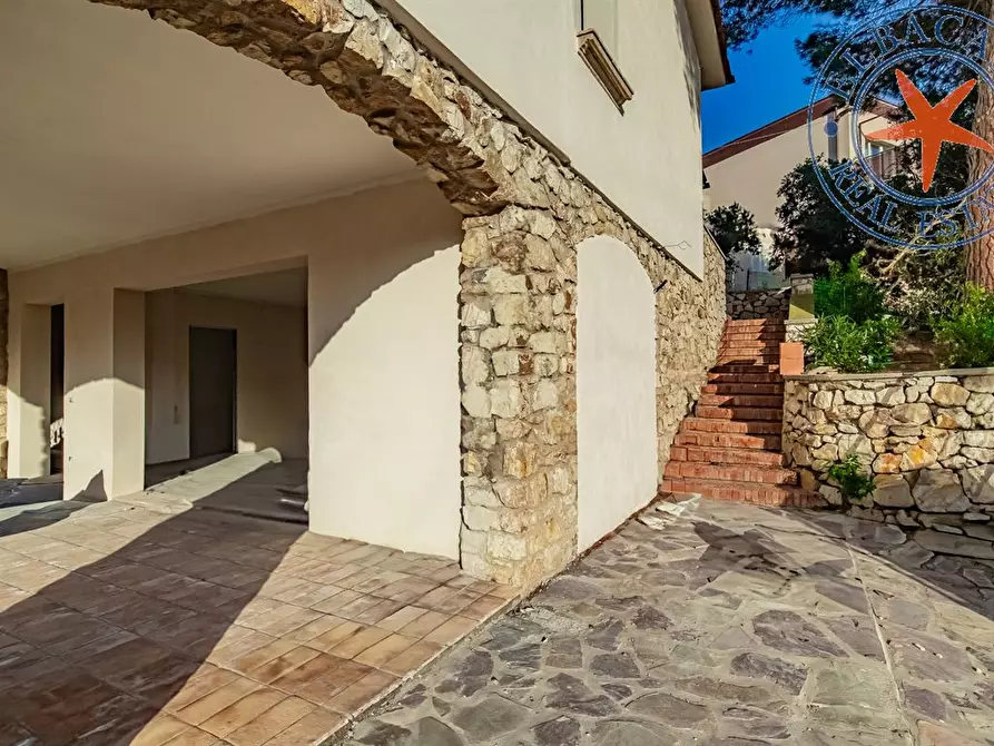 Immagine 2 di Casa indipendente in vendita  in VIA DEL COLLE LOC PROCCHIO snc a Marciana