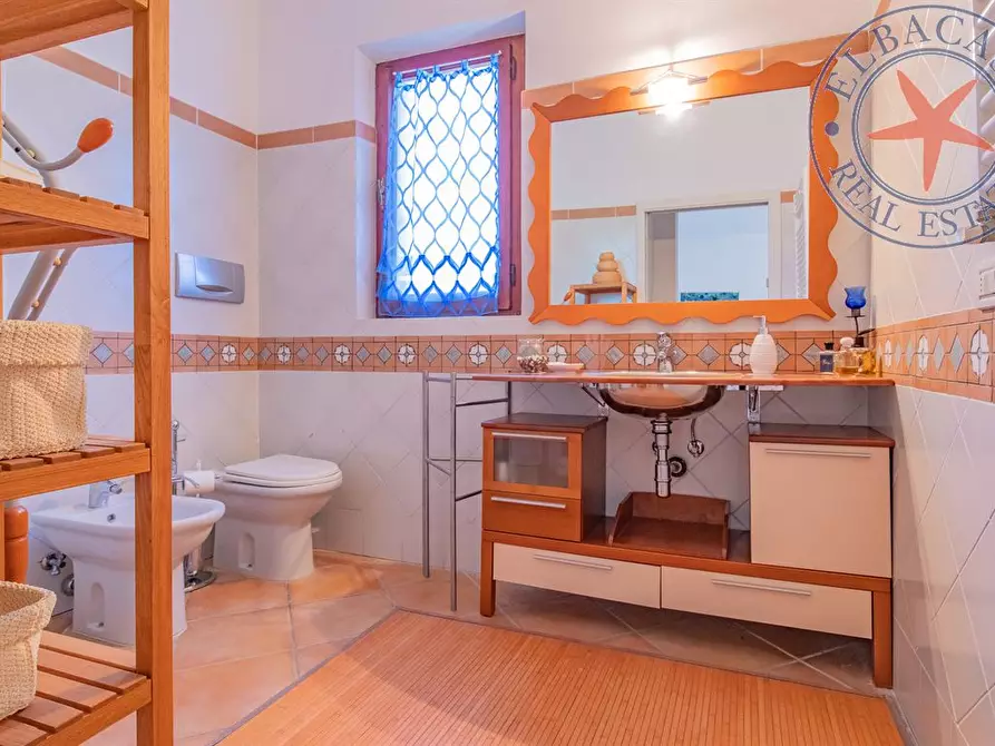 Immagine 9 di Casa semindipendente in vendita  a Capoliveri