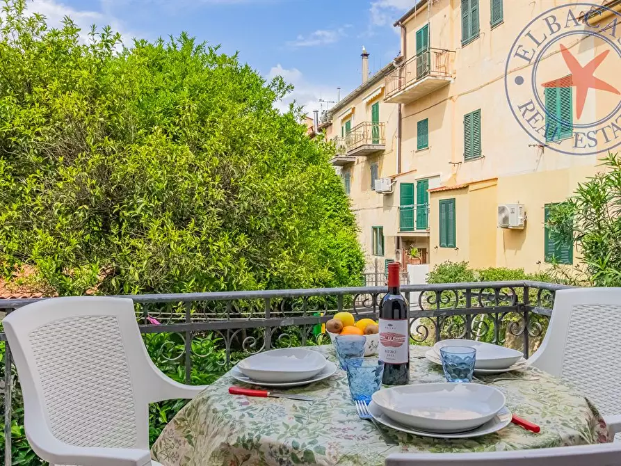 Immagine 3 di Appartamento in vendita  in Piazza giacomo matteotti a Porto Azzurro