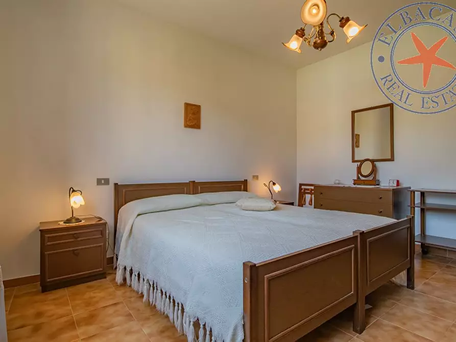 Immagine 8 di Appartamento in vendita  a Marciana Marina