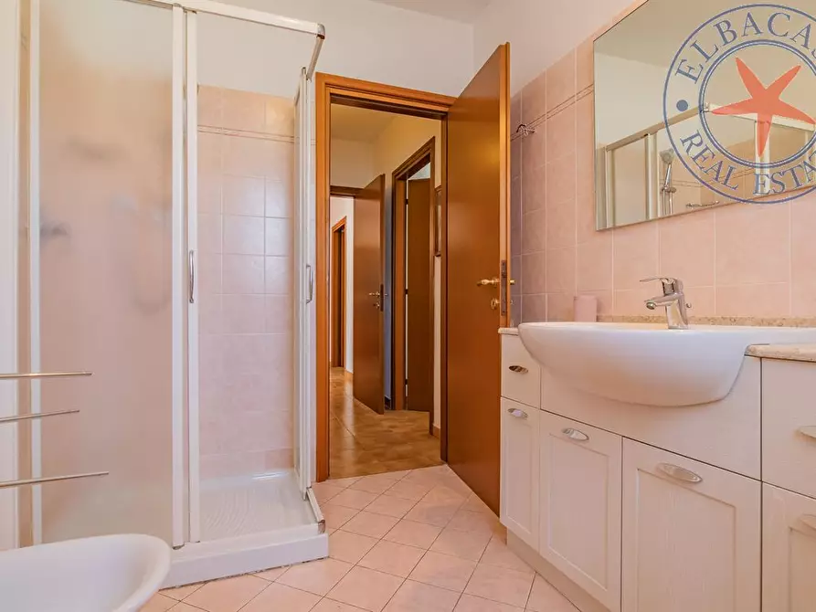 Immagine 4 di Appartamento in vendita  a Marciana Marina