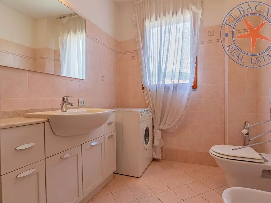 Immagine 3 di Appartamento in vendita  a Marciana Marina