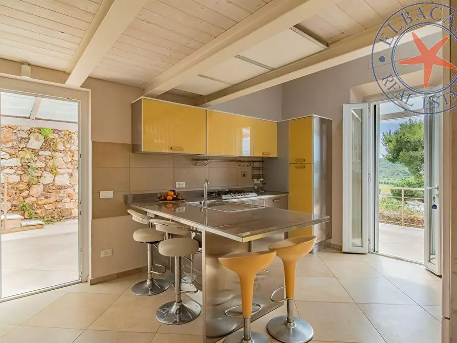 Immagine 5 di Casa indipendente in vendita  a Portoferraio