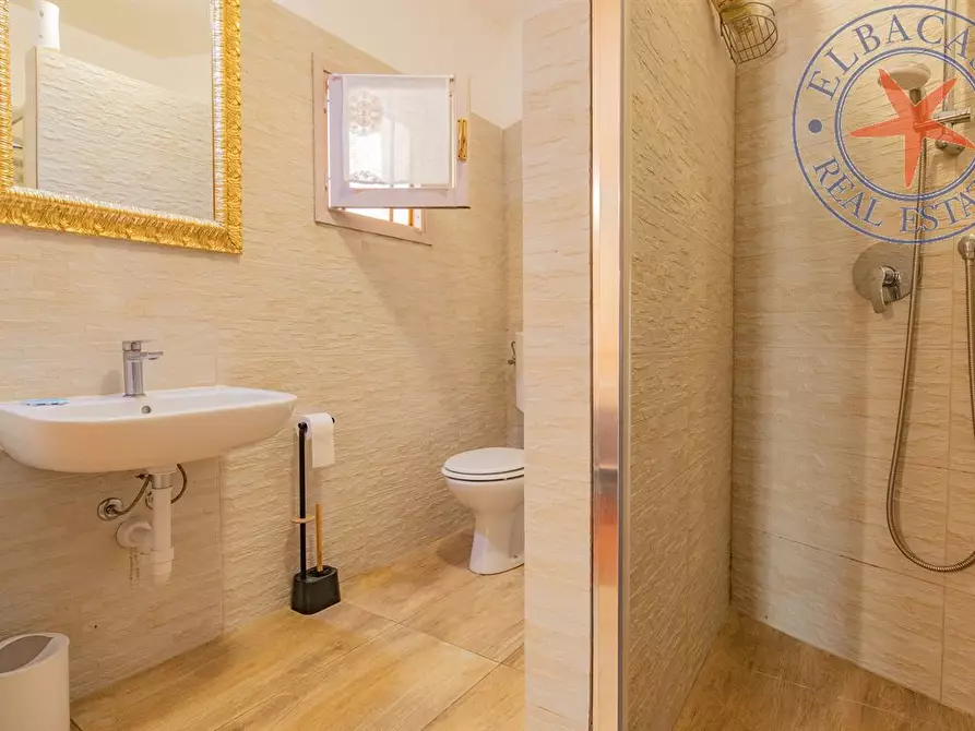 Immagine 4 di Casa indipendente in vendita  in via naregno a Capoliveri