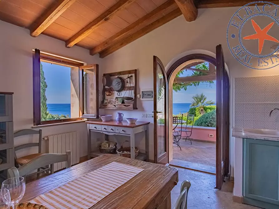 Immagine 3 di Villa in vendita  a Capoliveri