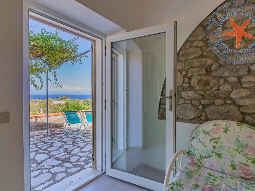 Immagine 5 di Villa in vendita  a Marciana Marina