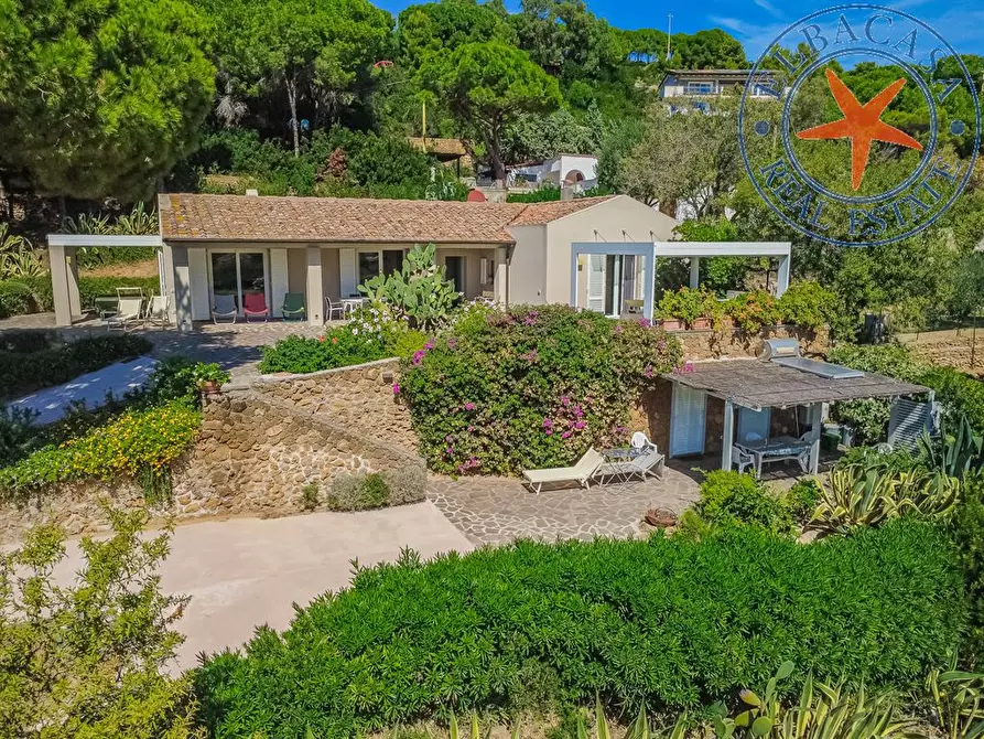 Immagine 1 di Villa in vendita  a Capoliveri