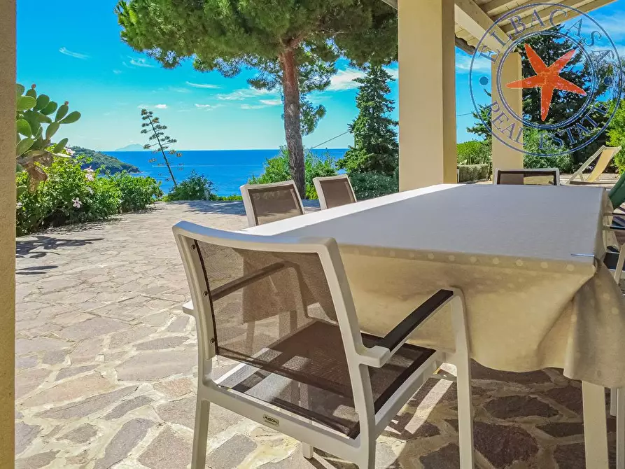 Immagine 3 di Villa in vendita  a Capoliveri