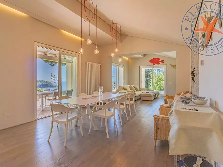 Immagine 4 di Villa in vendita  a Capoliveri